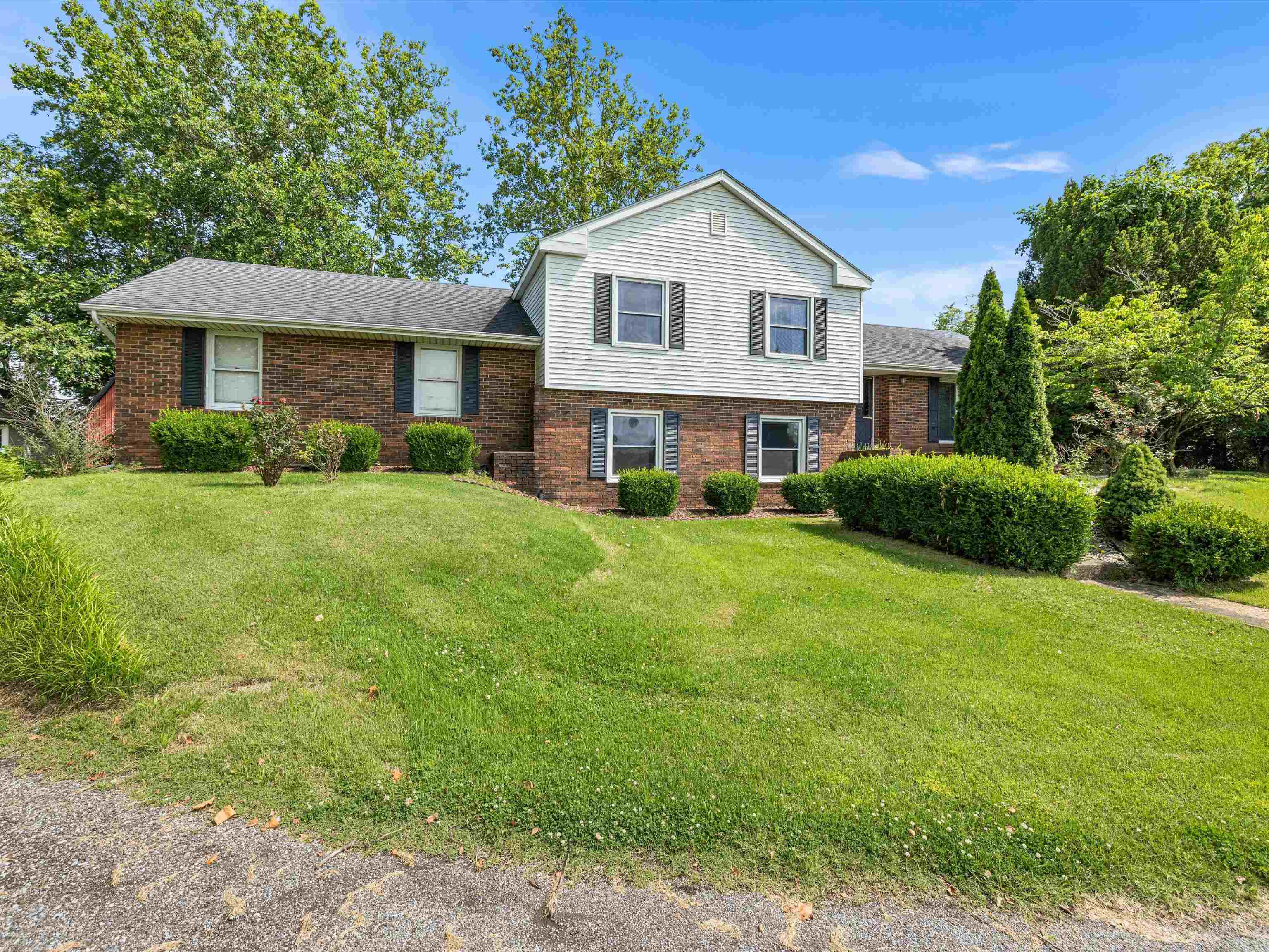 Property Photo:  2038 Old Corydon Rd  KY 42420 