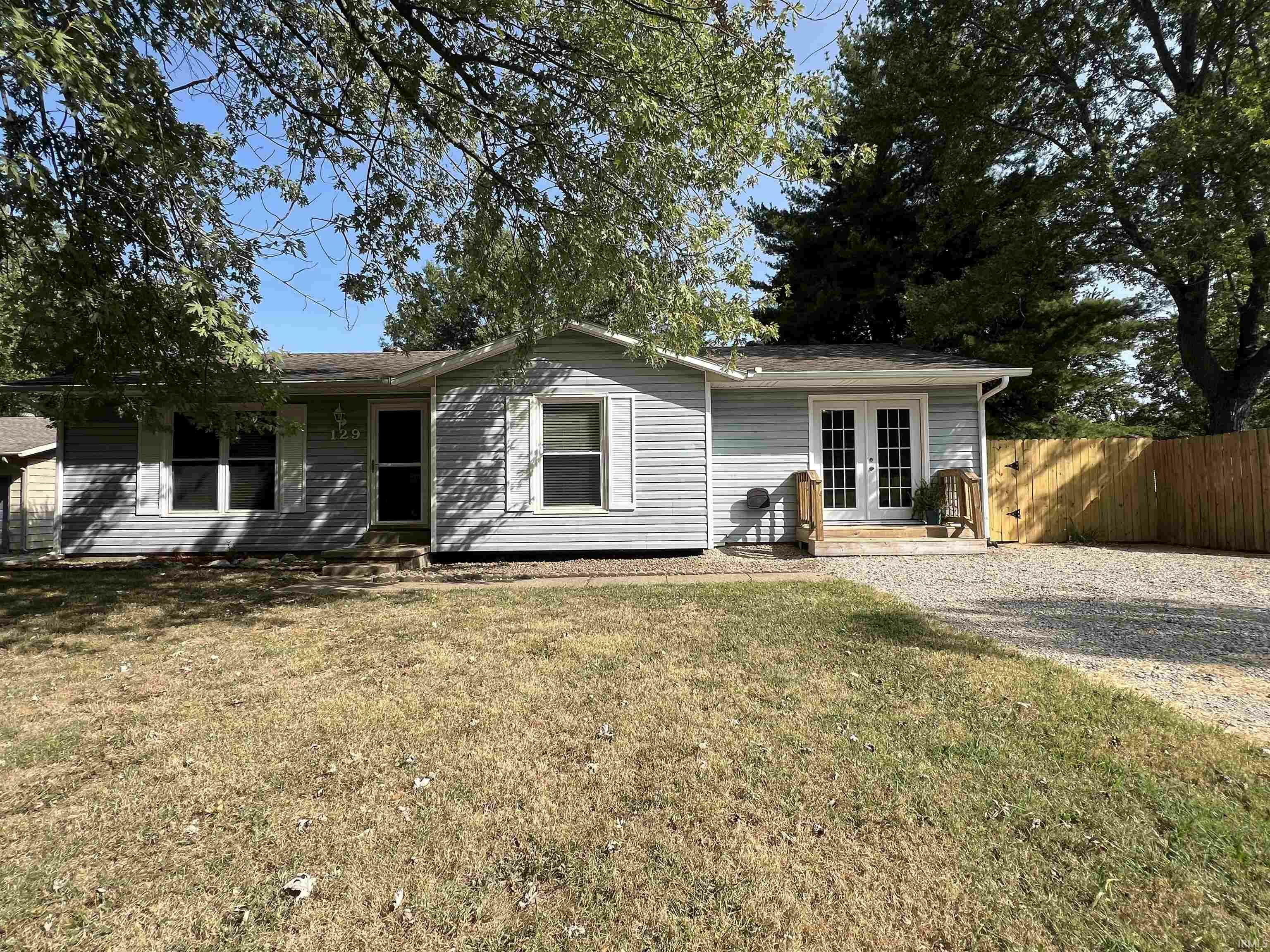 129 Carlisle Court  Chandler IN 47610-9517 photo