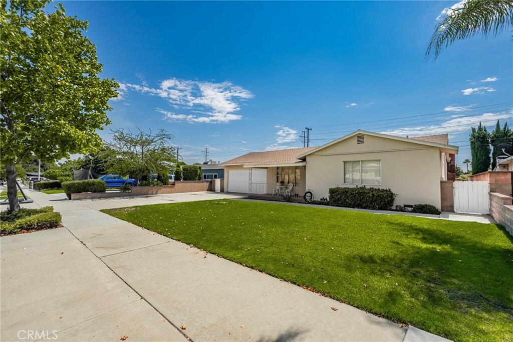 Property Photo:  1140 E Deodar Street  CA 91764 