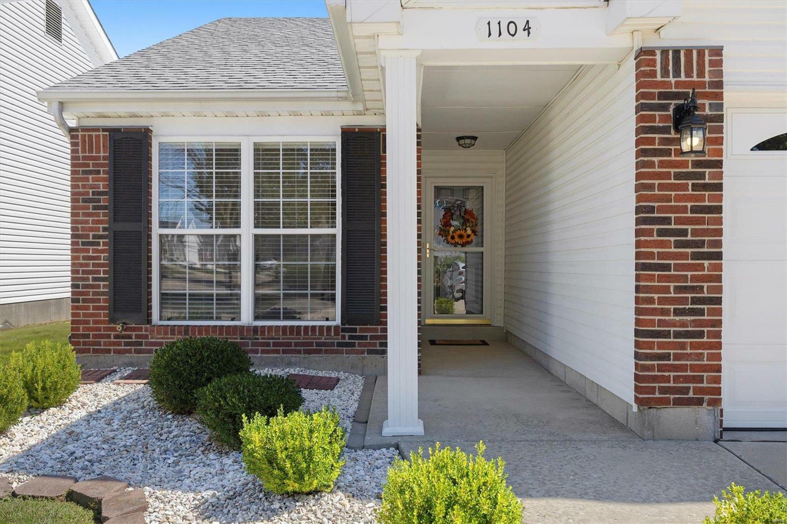 Property Photo:  1104 Norcrest Circle  IL 62269 