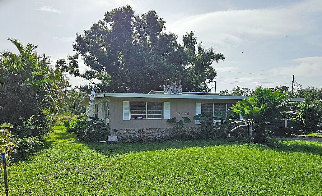 Property Photo:  12474 Poem Avenue  FL 33955 