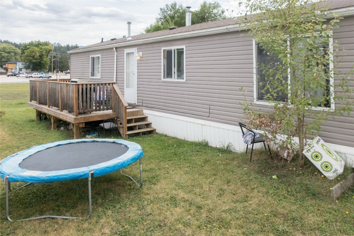 Property Photo:  2313 Shuswap Avenue 3  BC V0E 2G0 