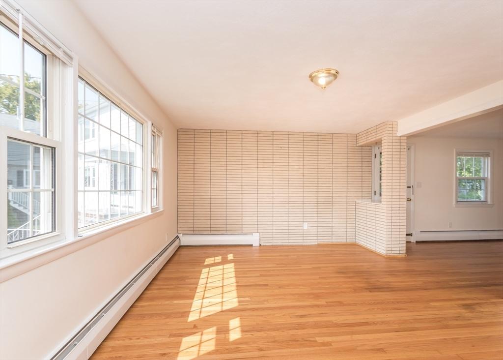 Property Photo: 10 Norcross Circle 10 MA 02474
