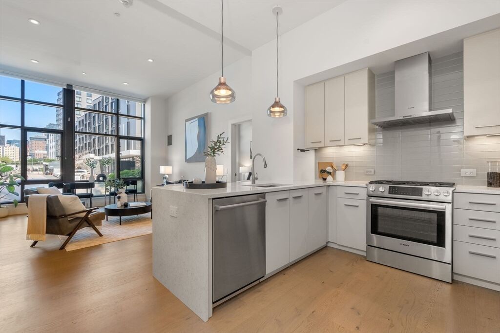 Property Photo:  40 Traveler St 115  MA 02118 