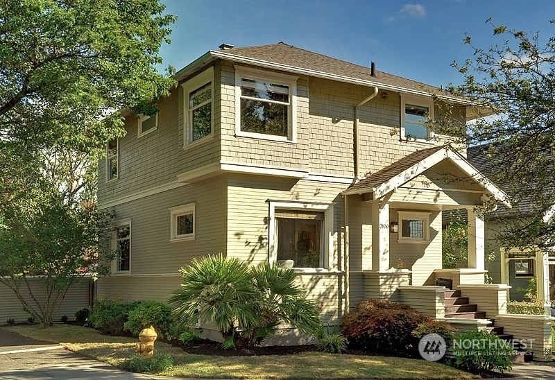 Property Photo:  3100 E Jefferson Street  WA 98122 