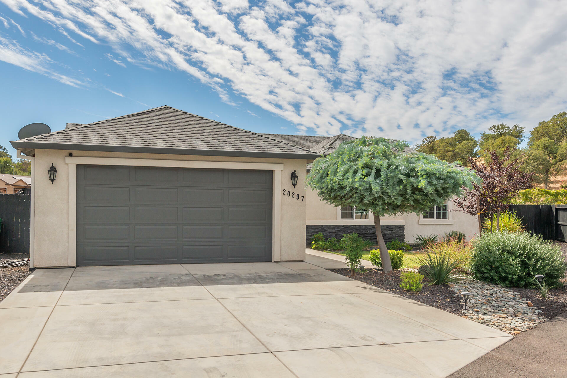 Property Photo:  20297 Ballentine Drive  CA 96007 