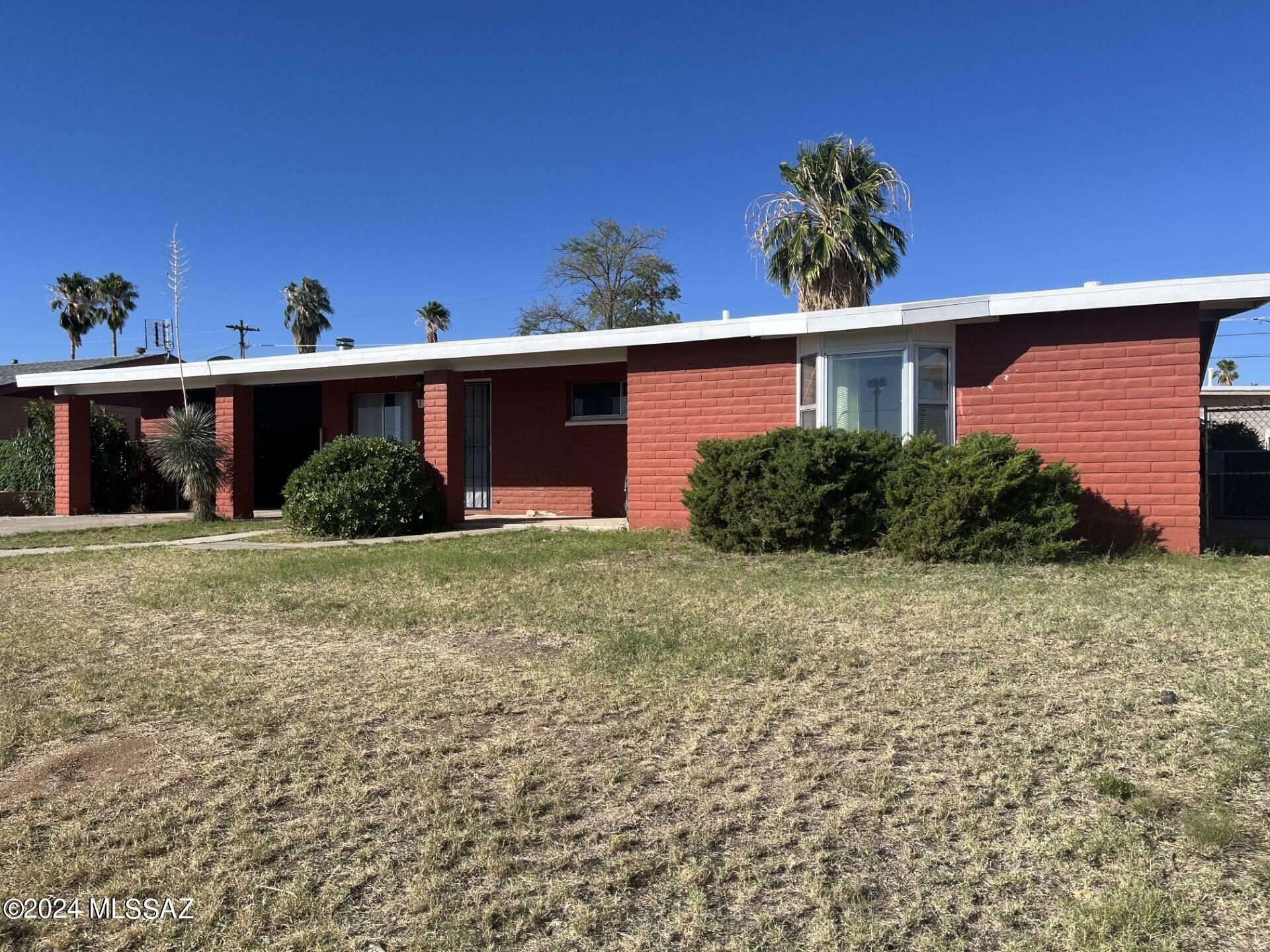 Property Photo:  105 W Main Street  AZ 85631 