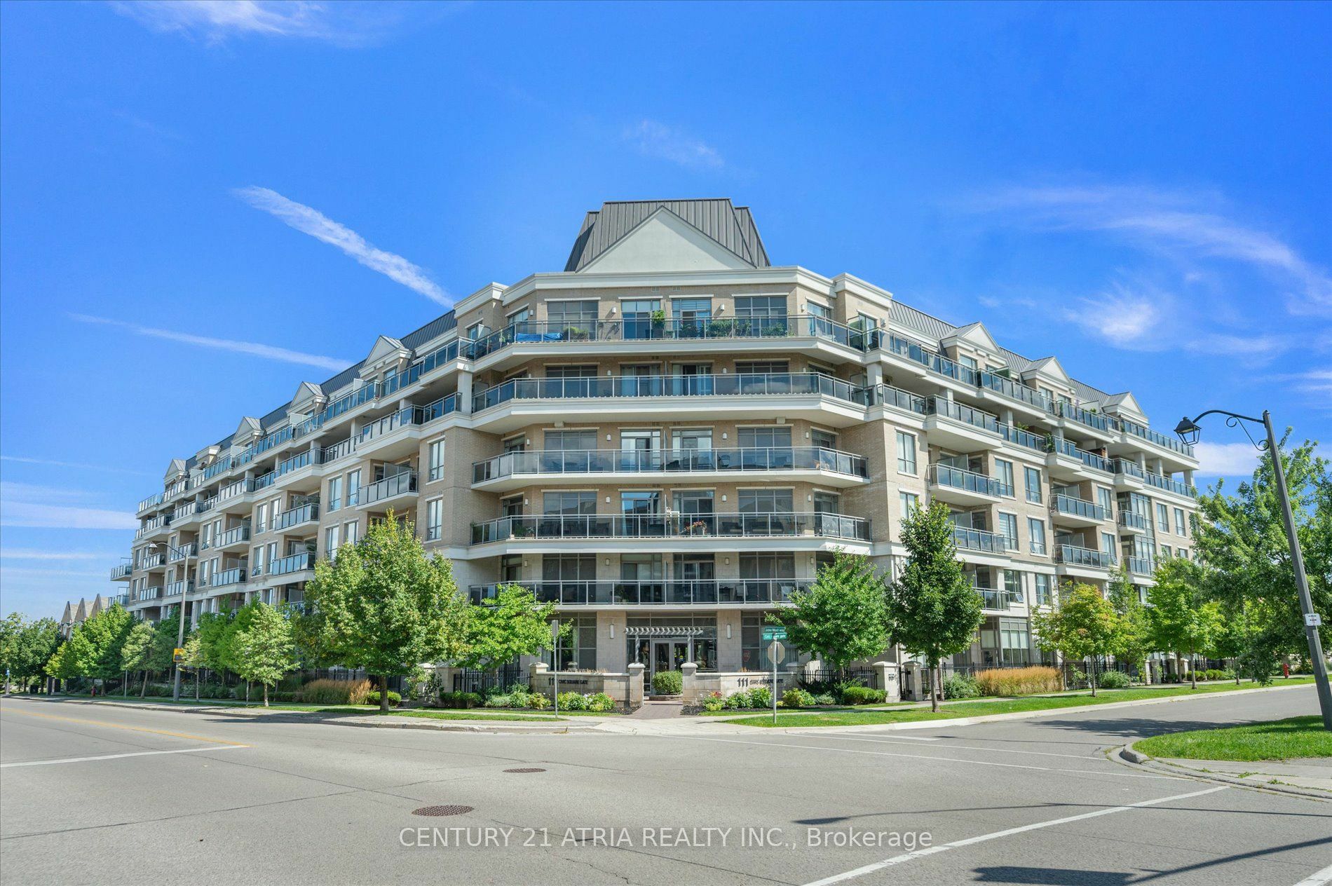 Property Photo:  111 Civic Square Gate 423  ON L4G 0S6 