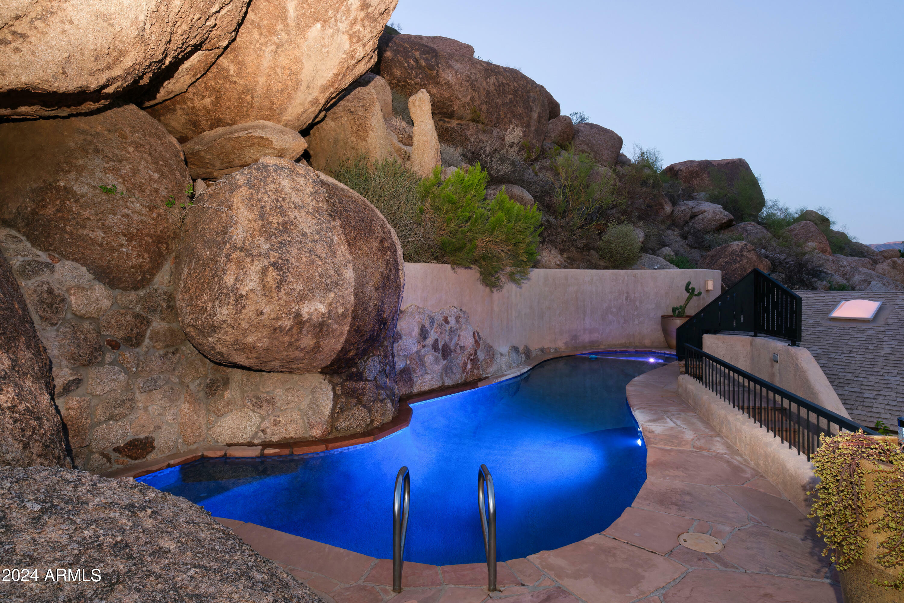Property Photo: 6924 E Stagecoach Pass AZ 85377