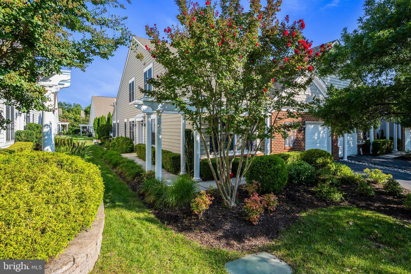 Property Photo:  44402 Maltese Falcon Square  VA 20147 