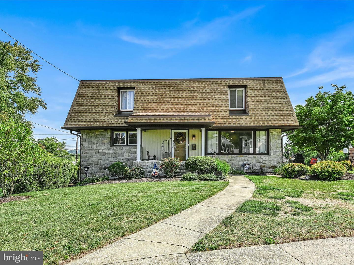 Property Photo:  15 Kings Boulevard  PA 19607 