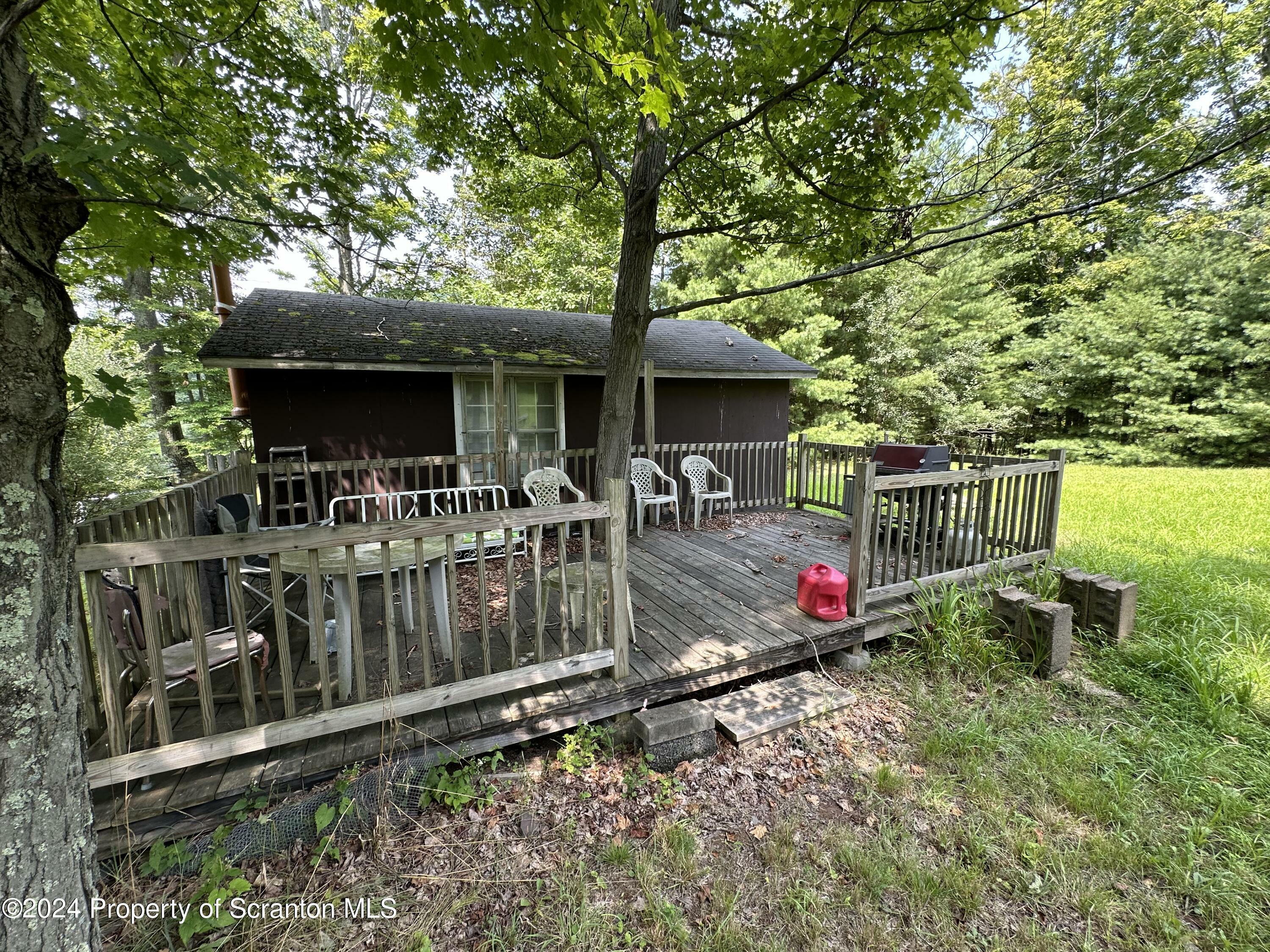 Property Photo:  692 Bowman Hollow  PA 18629 