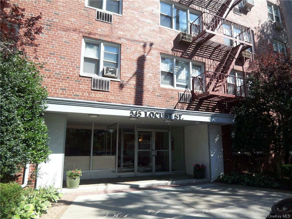 Property Photo:  80 William Street 2L  NY 10552 