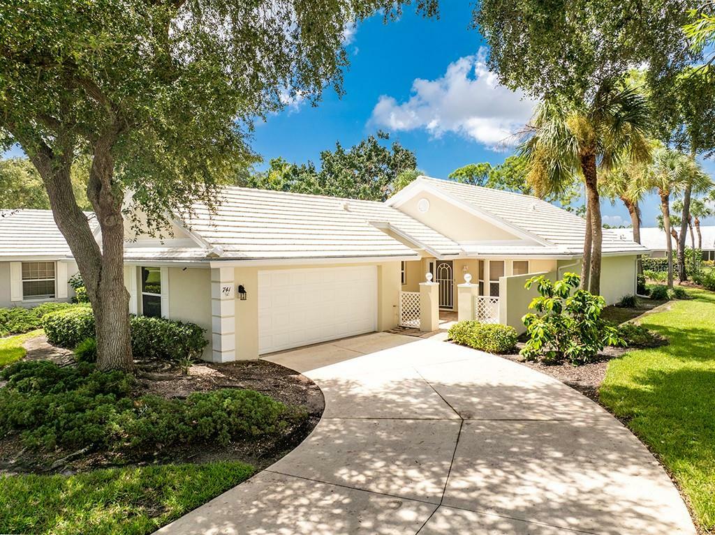 Property Photo:  741 Brightside Crescent Drive  FL 34293 