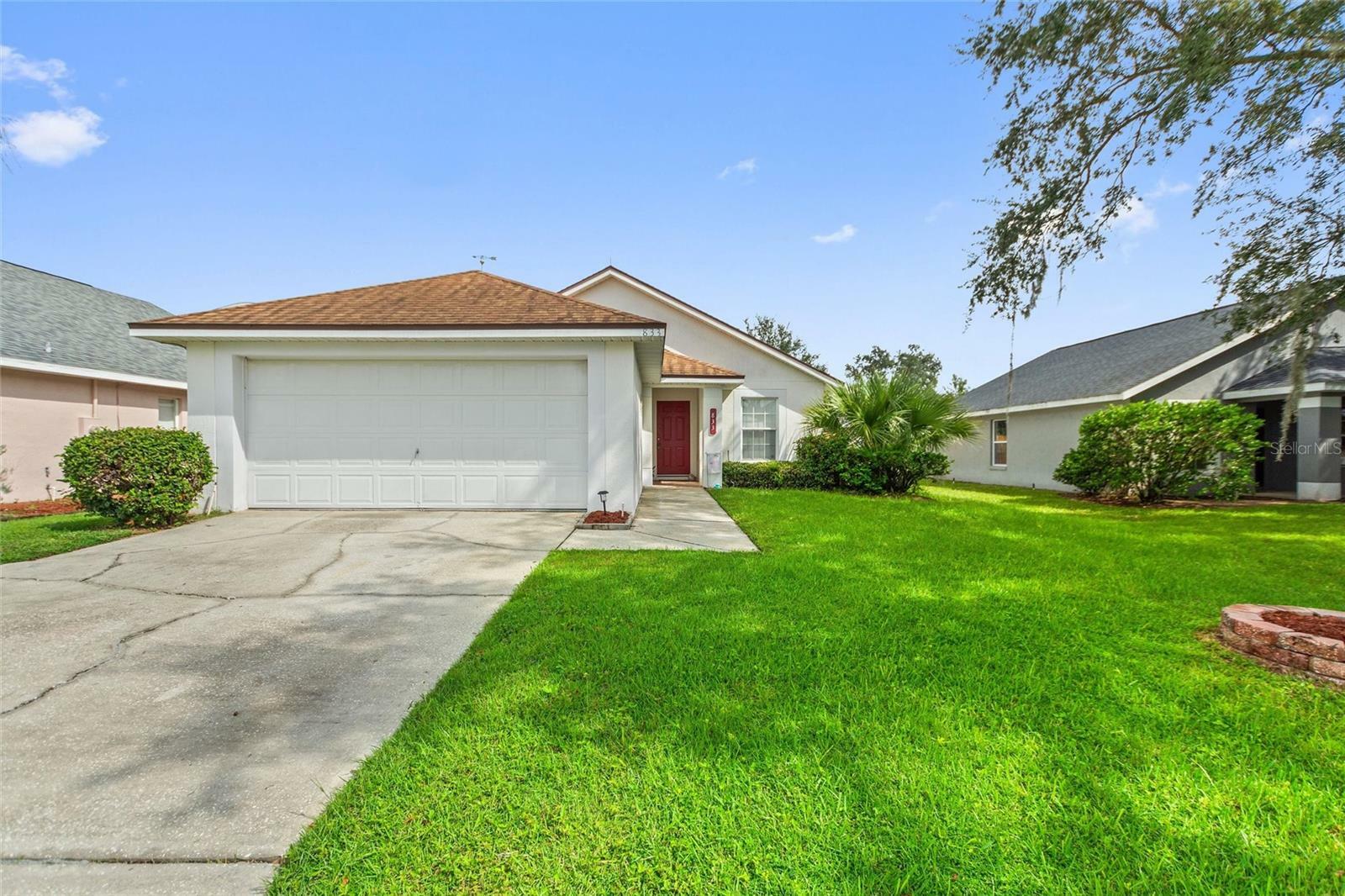 Property Photo:  833 Durango Loop Street  FL 33897 