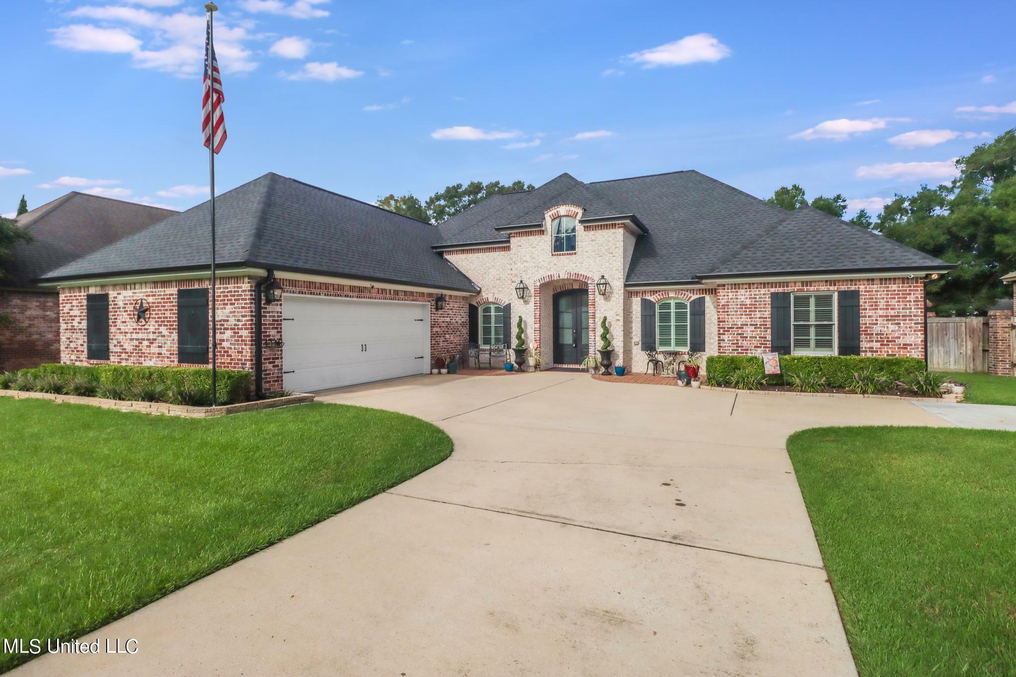 Property Photo:  311 Goose Pointe Boulevard  MS 39531 