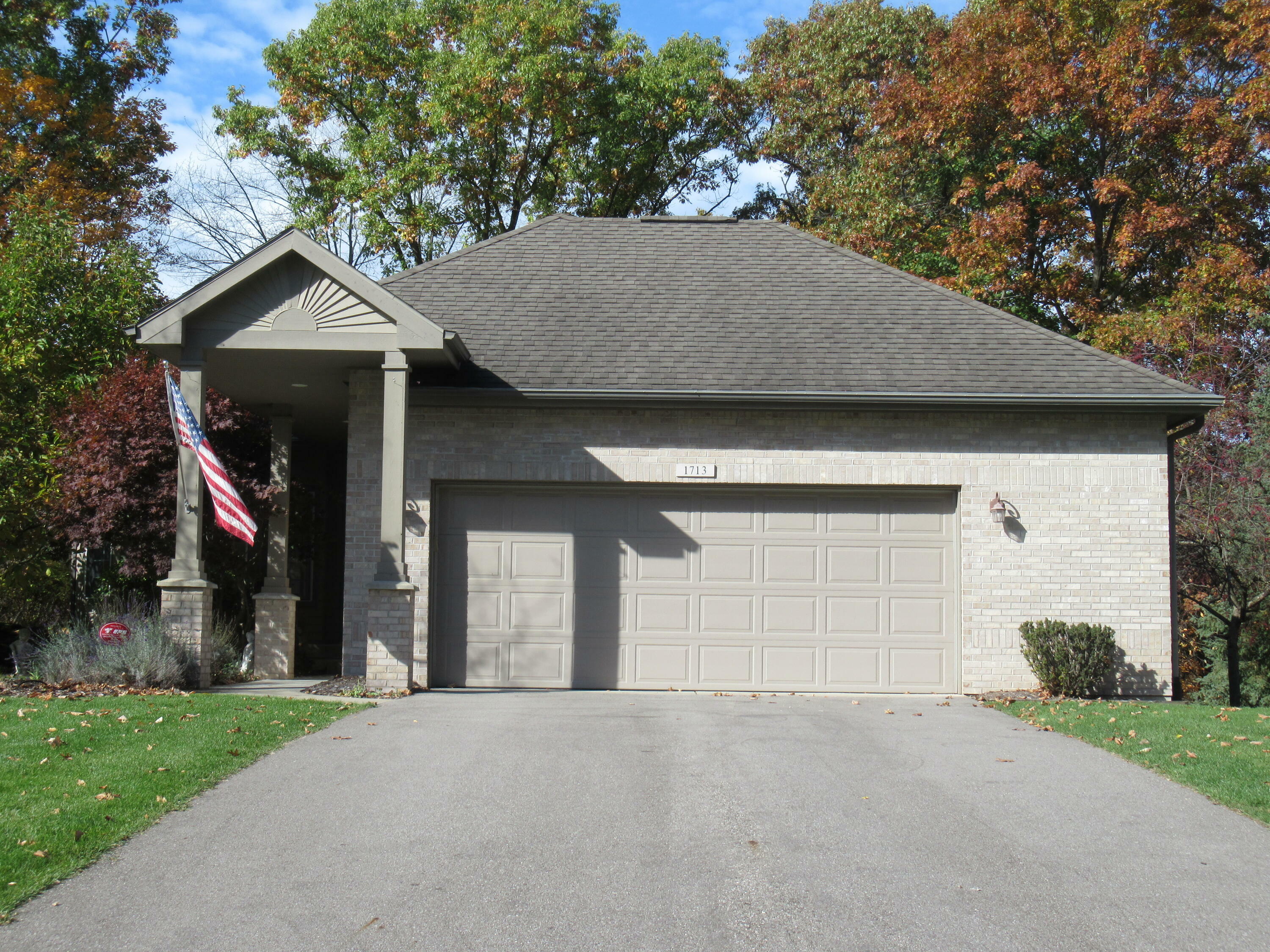 Property Photo:  1713 Clear Creek Court NE  MI 49505 