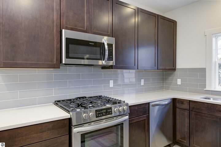 Property Photo:  1554 Simsbury Street 2  MI 49686 