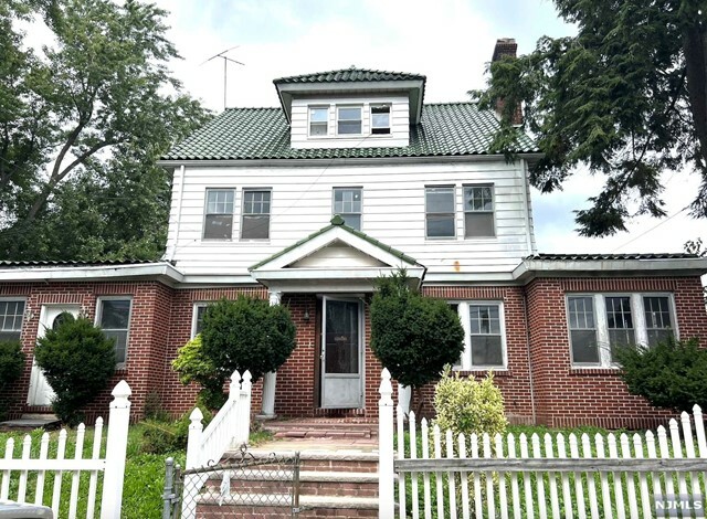 Property Photo:  104 West Grove Terrace  NJ 07111 