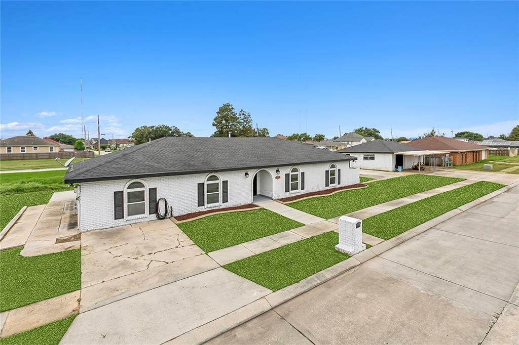 Property Photo:  3312 Gallo Drive  LA 70043 