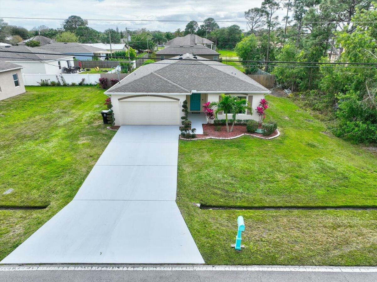 Property Photo:  2562 SE Tiffany Avenue  FL 34952 