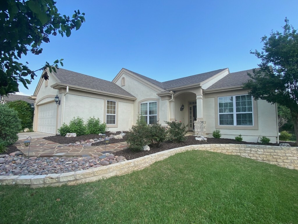 Property Photo: 411 Palmetto Drive TX 78633