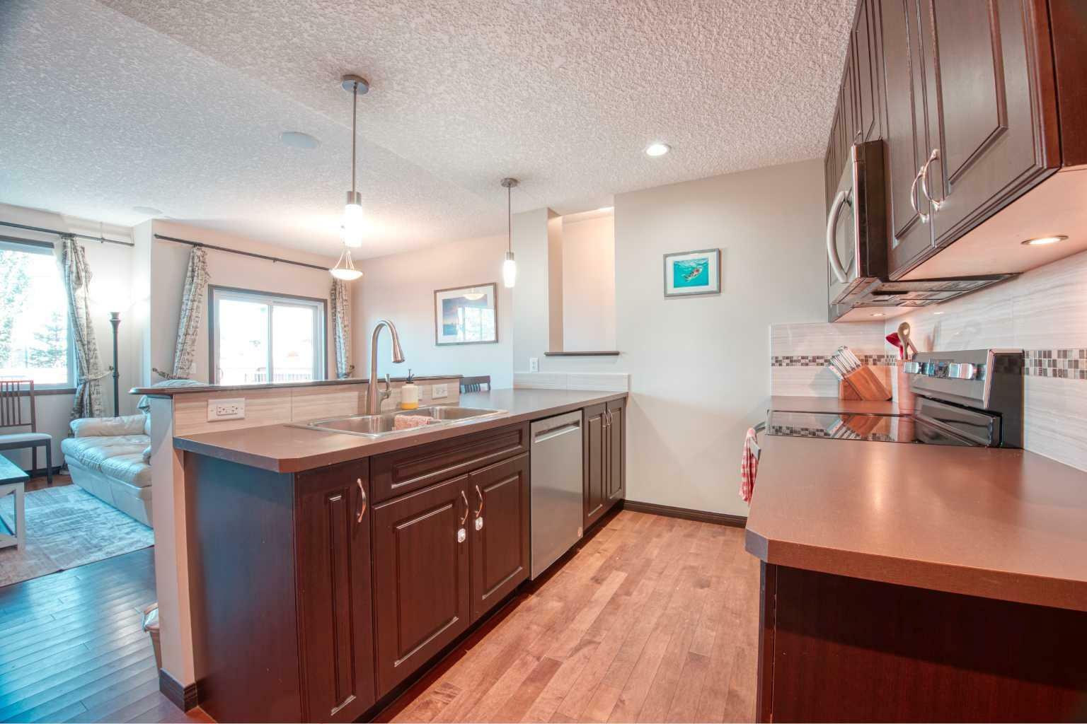 Property Photo:  225 Auburn Crest Way SE  AB T2M 1T6 