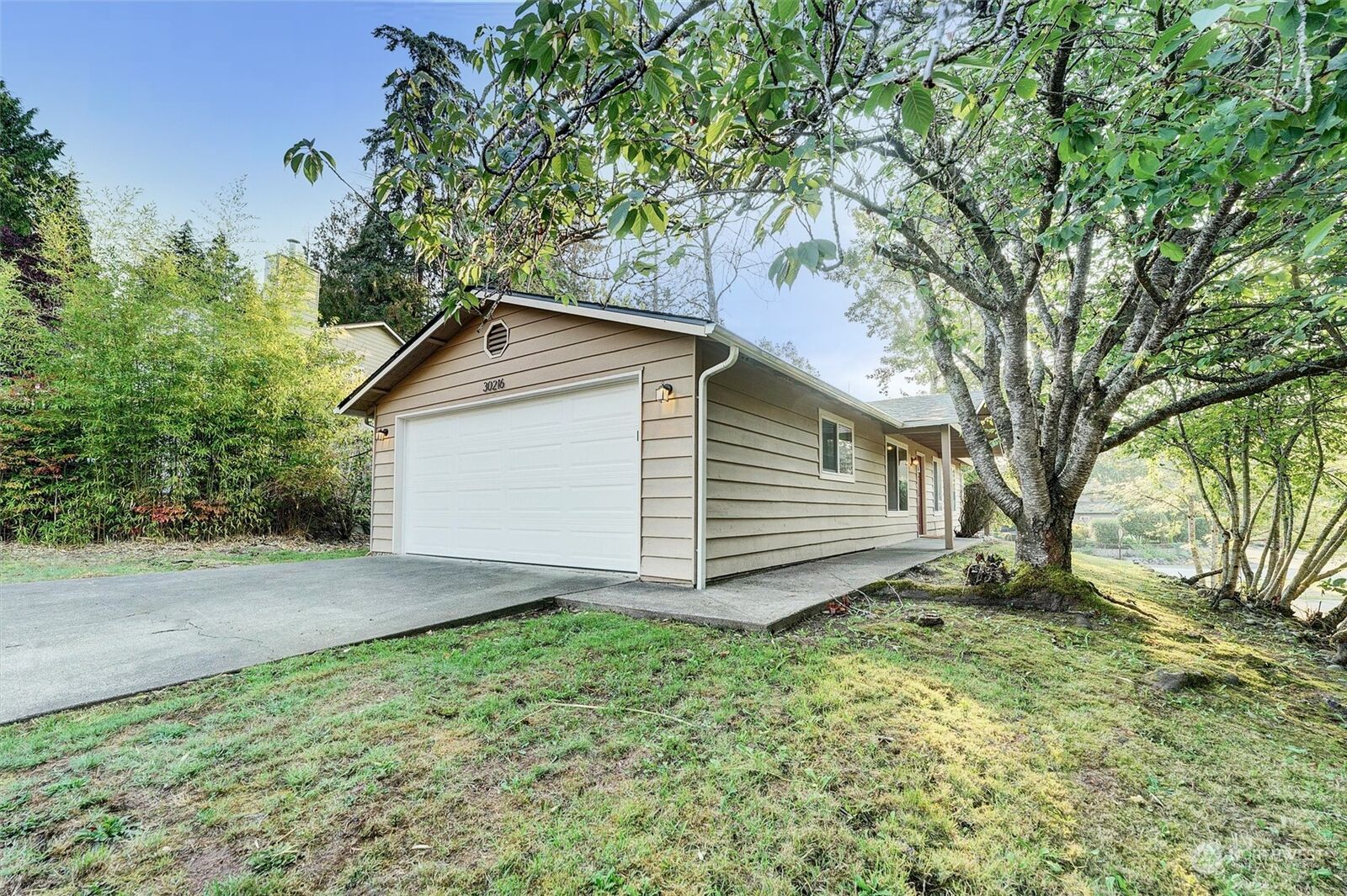 Property Photo:  30216  41st Avenue S  WA 98001 