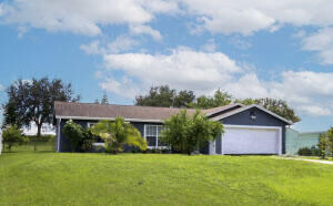 Property Photo: 343 SW Kestor Drive FL 34953