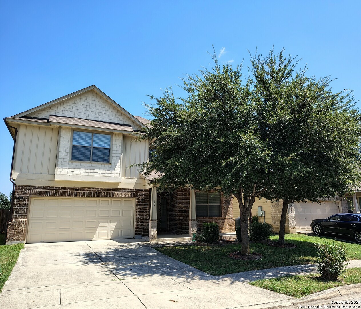 Property Photo:  220 Dove Run  TX 78108 