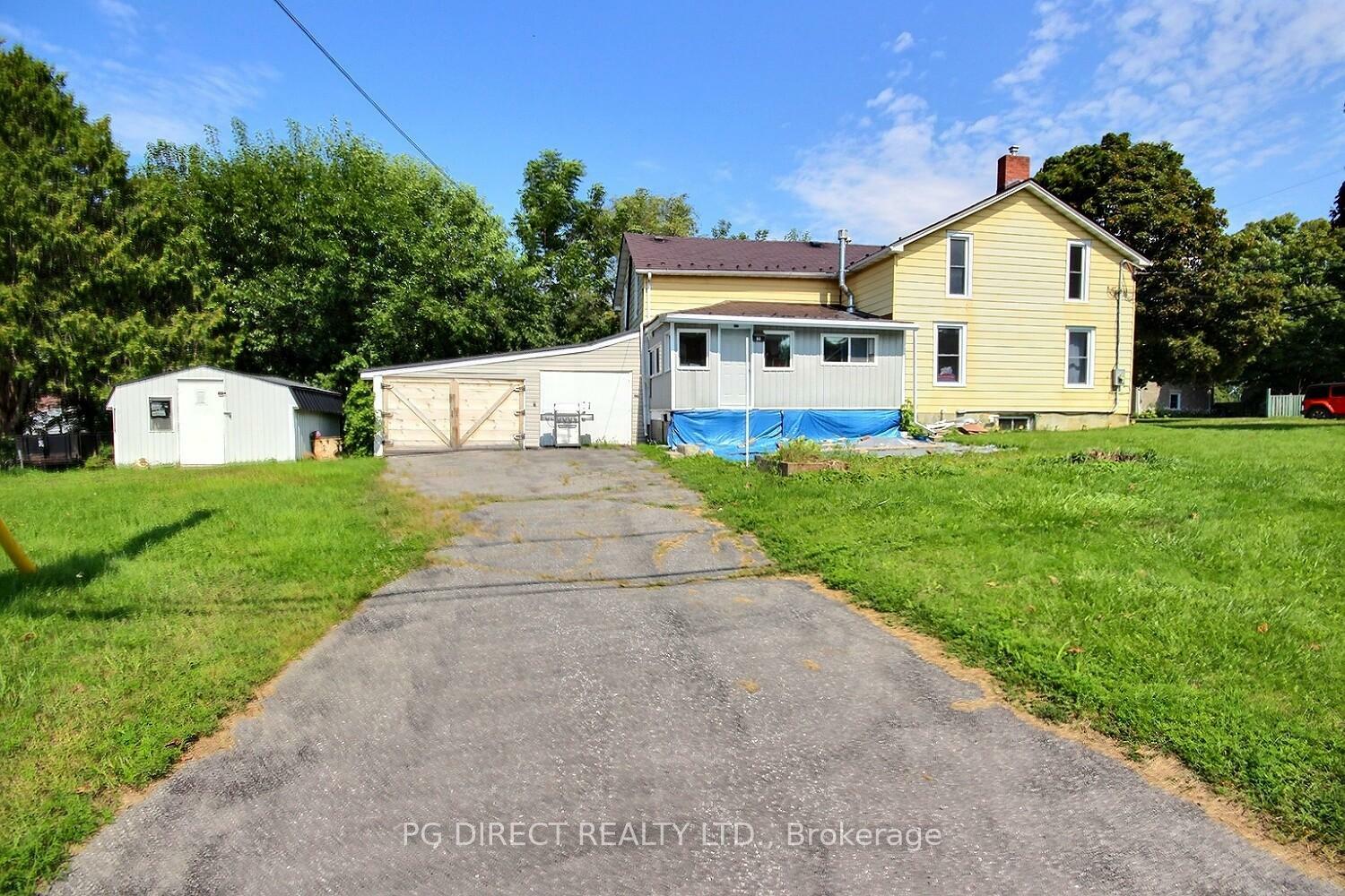 Property Photo:  60 Queen Street  ON K8V 4X8 