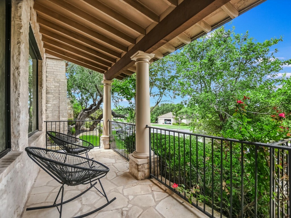 Property Photo:  118 The Hills Drive  TX 78738 