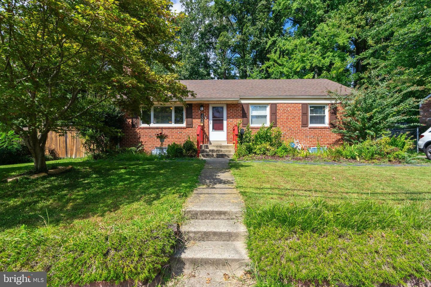 Property Photo:  10718 Joyce Drive  VA 22030 