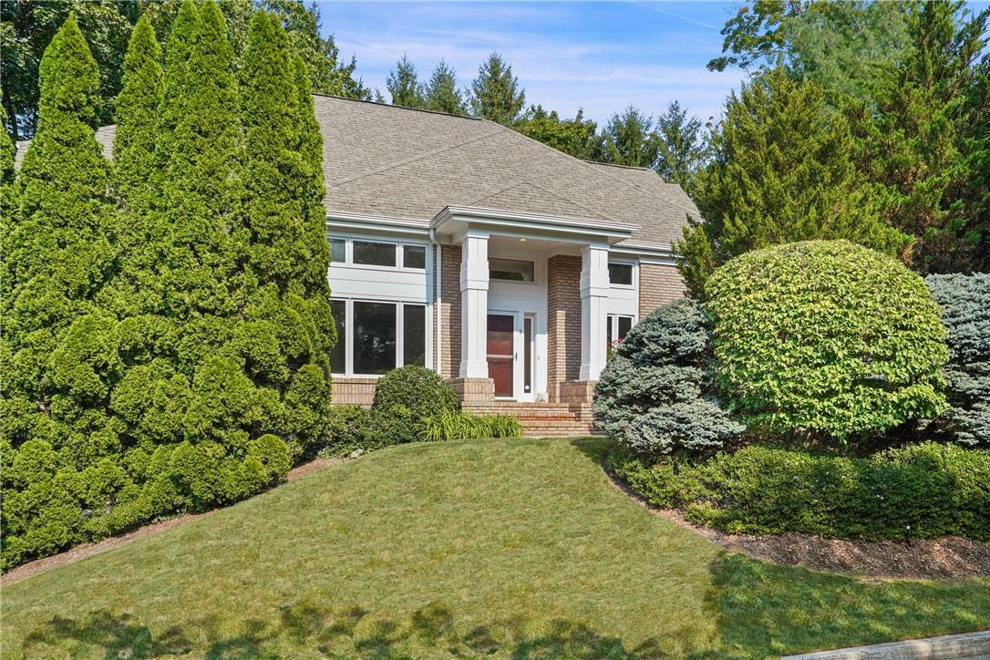 Property Photo:  1 Longledge Drive  NY 10573 