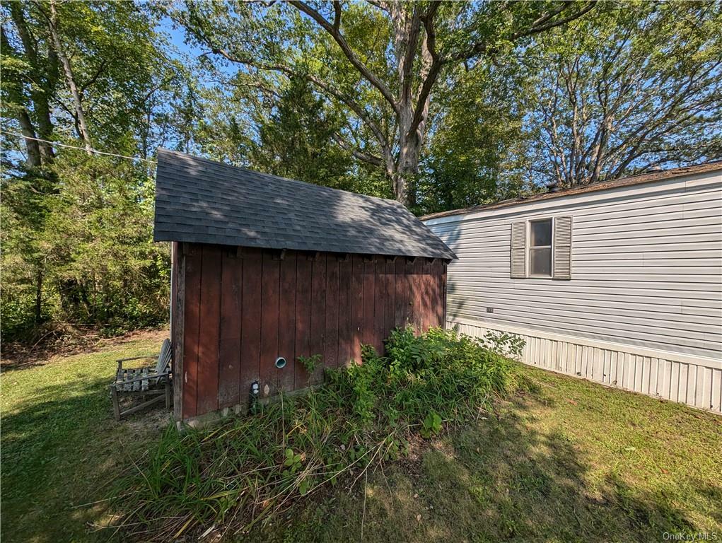 Property Photo:  5 Willow Tree Lane  NY 12601 