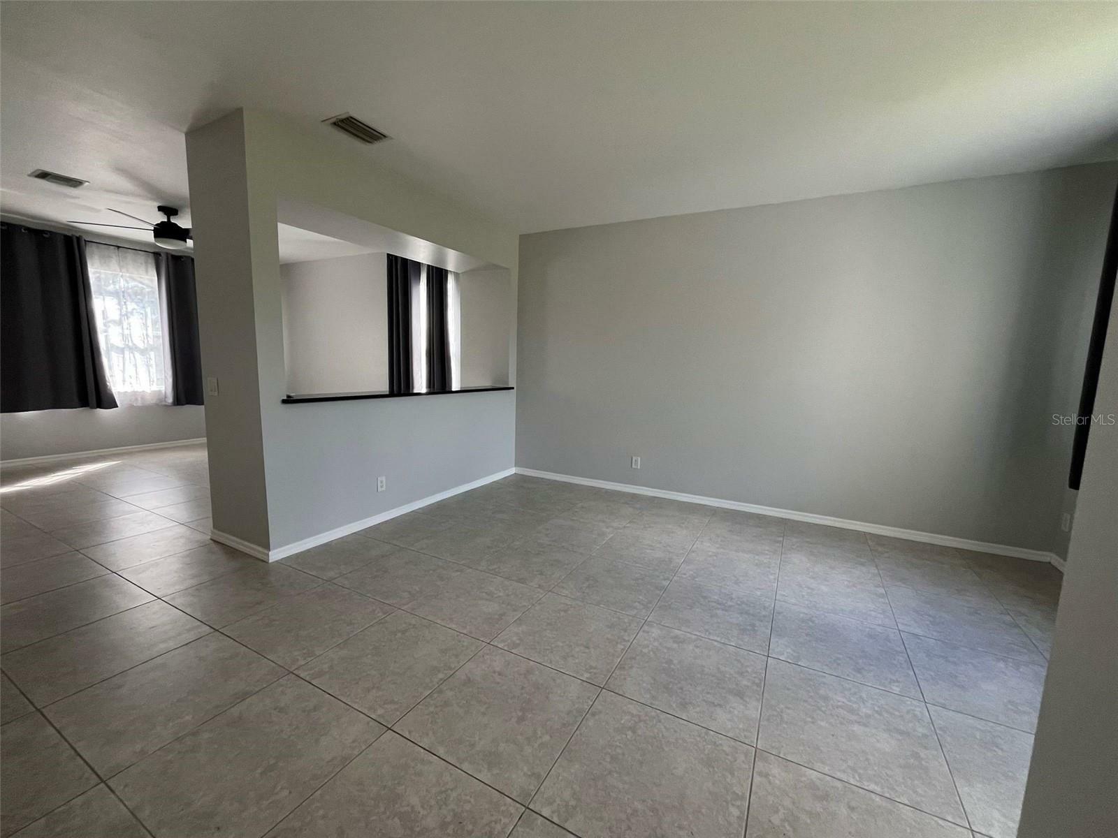 Property Photo:  1076 Venture Court  FL 33983 