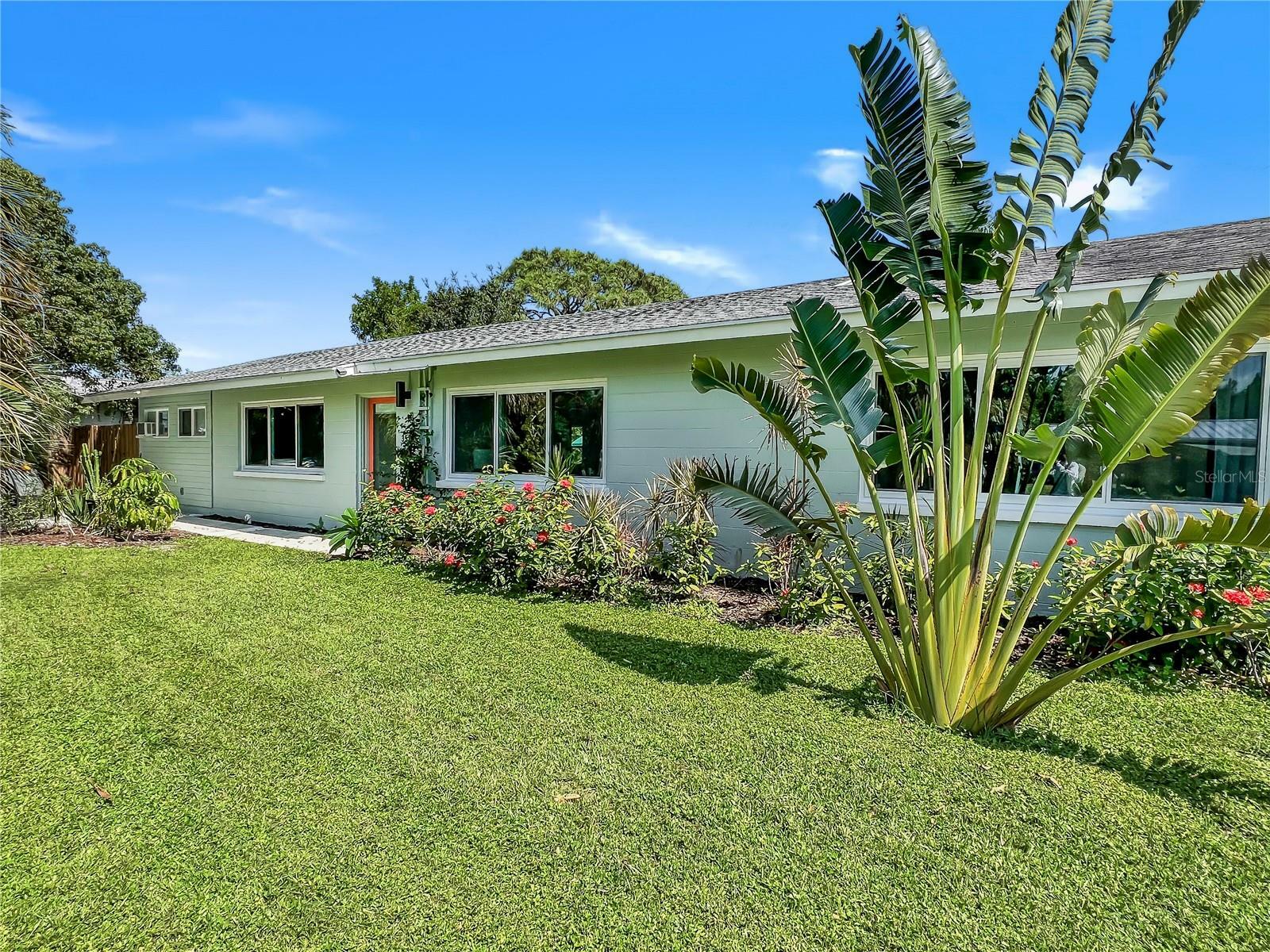 Property Photo:  3510 Iroquois Avenue  FL 34234 