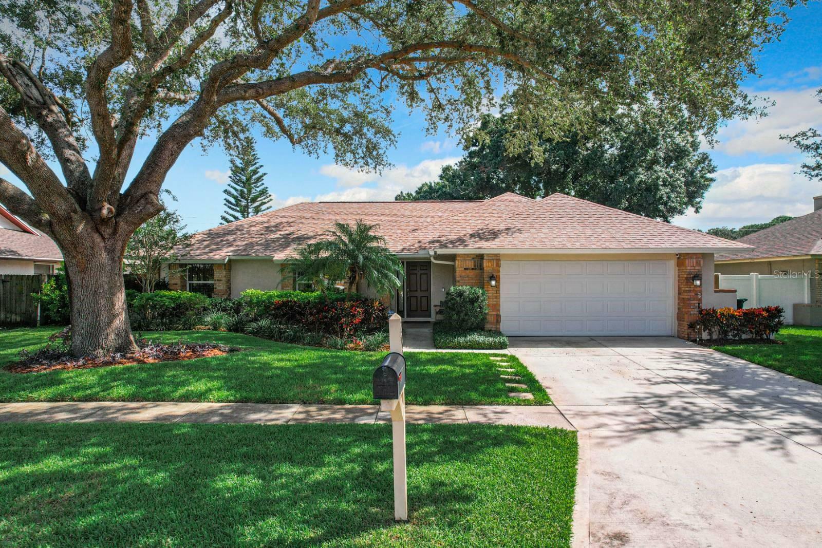 Property Photo:  2627 Cobalt Court  FL 32837 