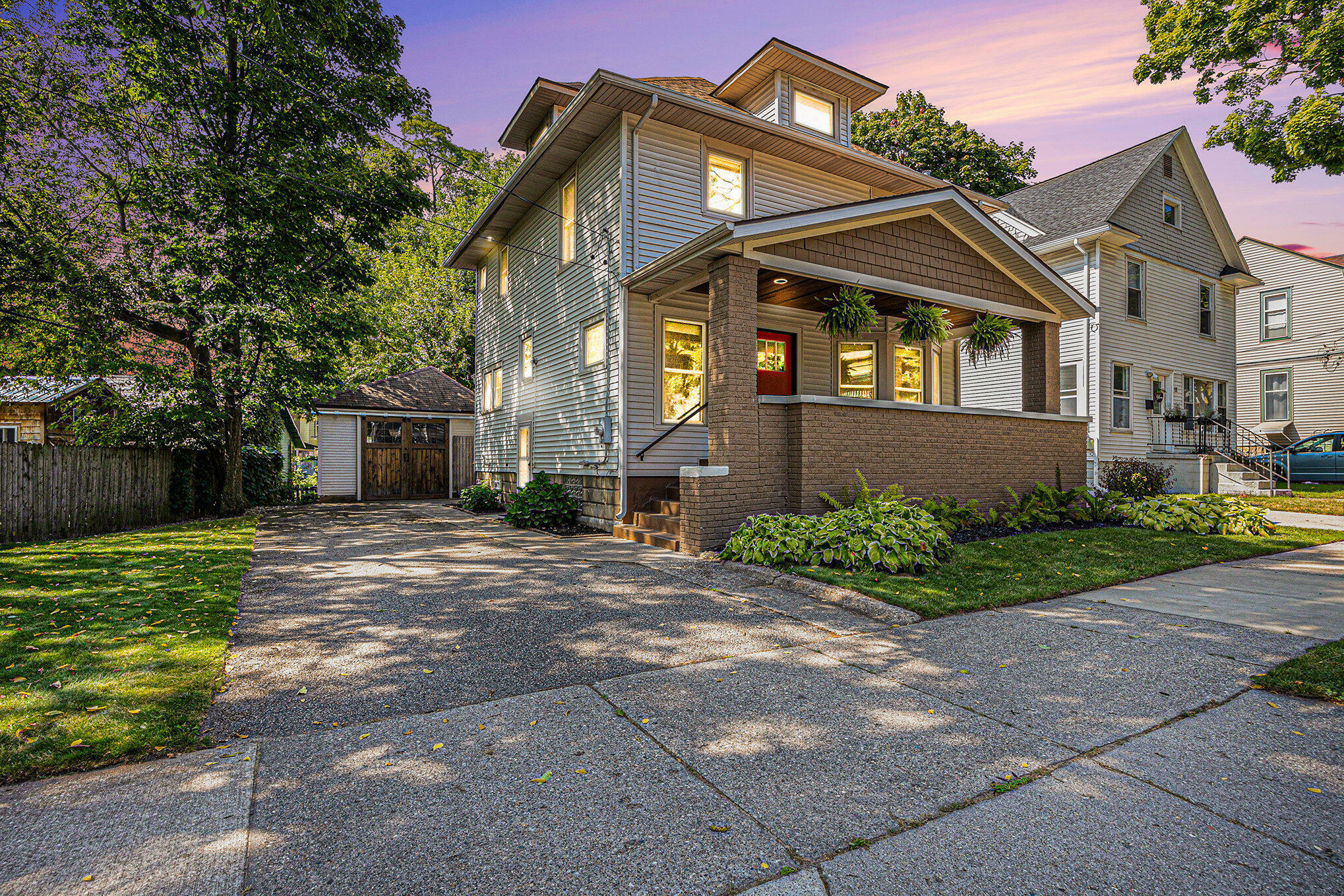 Property Photo:  15 Packard Avenue SE  MI 49503 