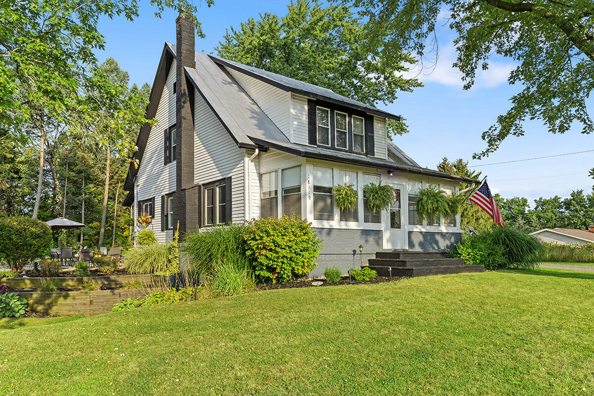 Property Photo: 18119 28th Avenue MI 49403