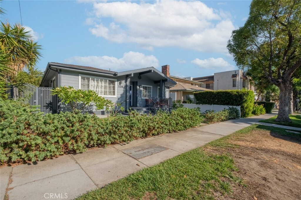 Property Photo:  126 N Cedar Street  CA 91206 