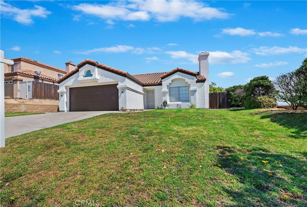 Property Photo:  11860 Barclay Drive  CA 92557 