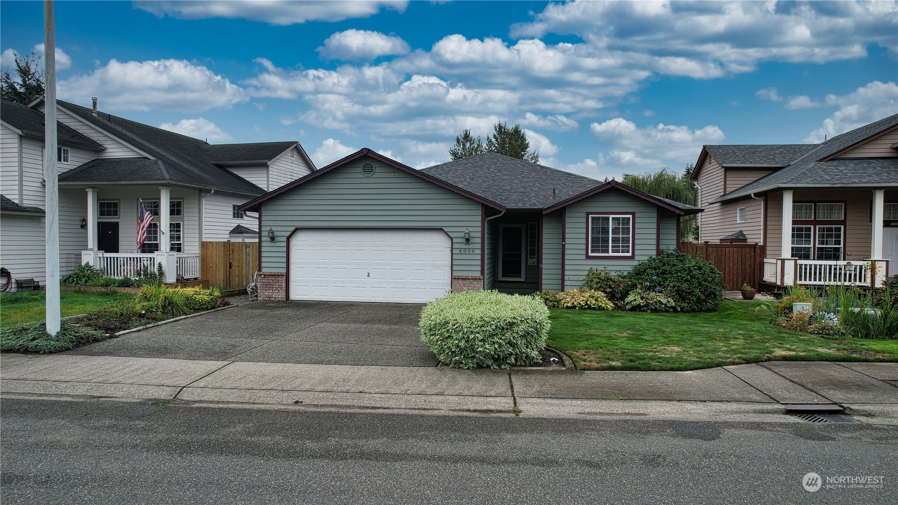 Property Photo:  6006 101st Place NE  WA 98270 