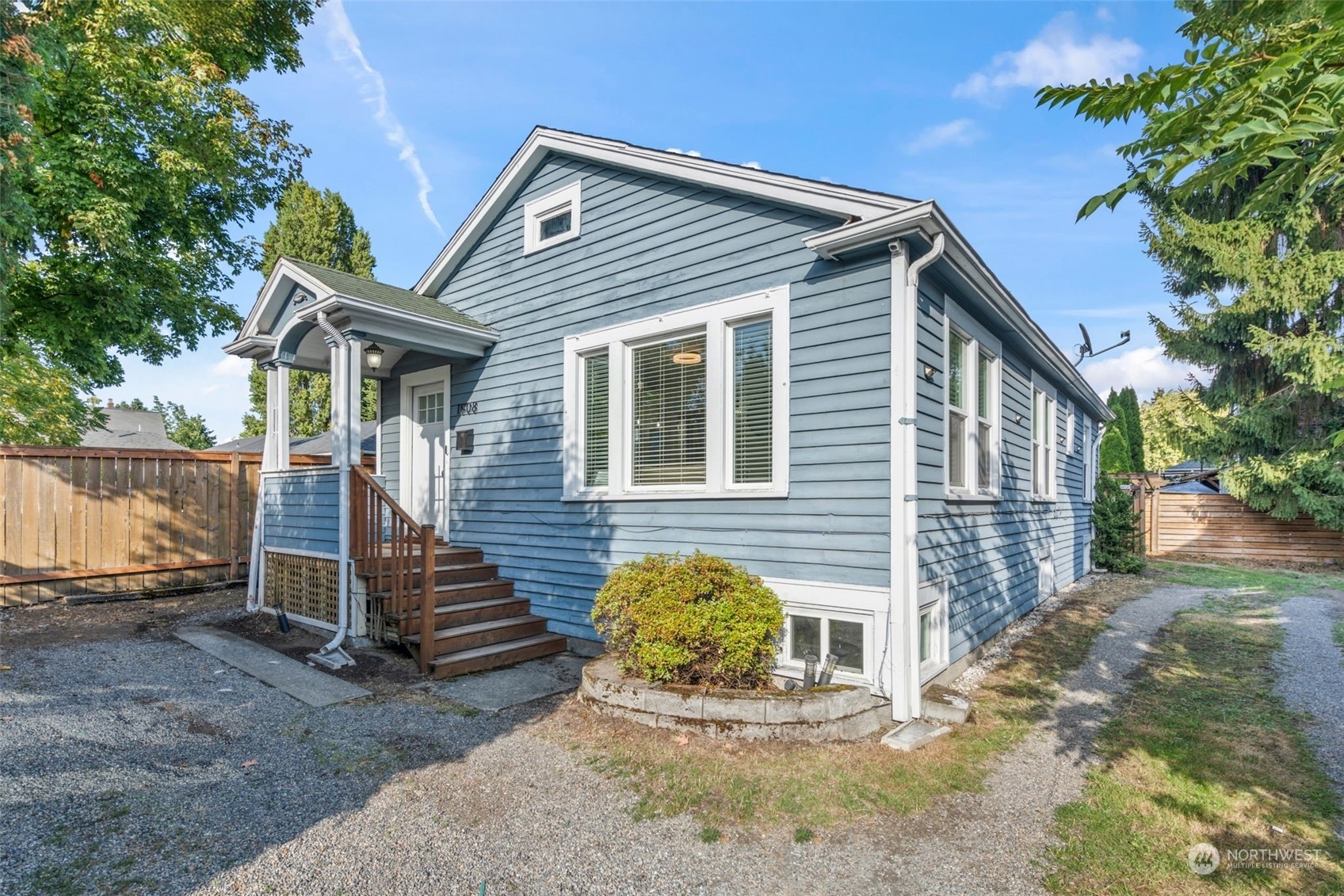 Property Photo:  1508 23rd Avenue  WA 98122 