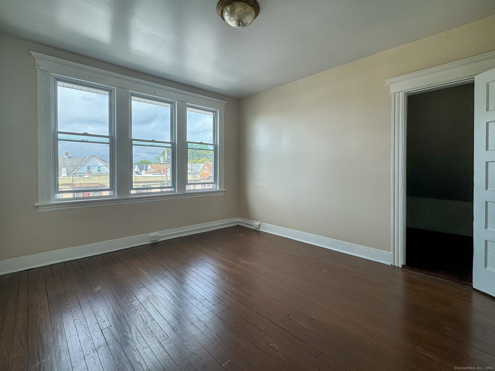 Property Photo:  2528 Main Street 3rd Floor  CT 06606 