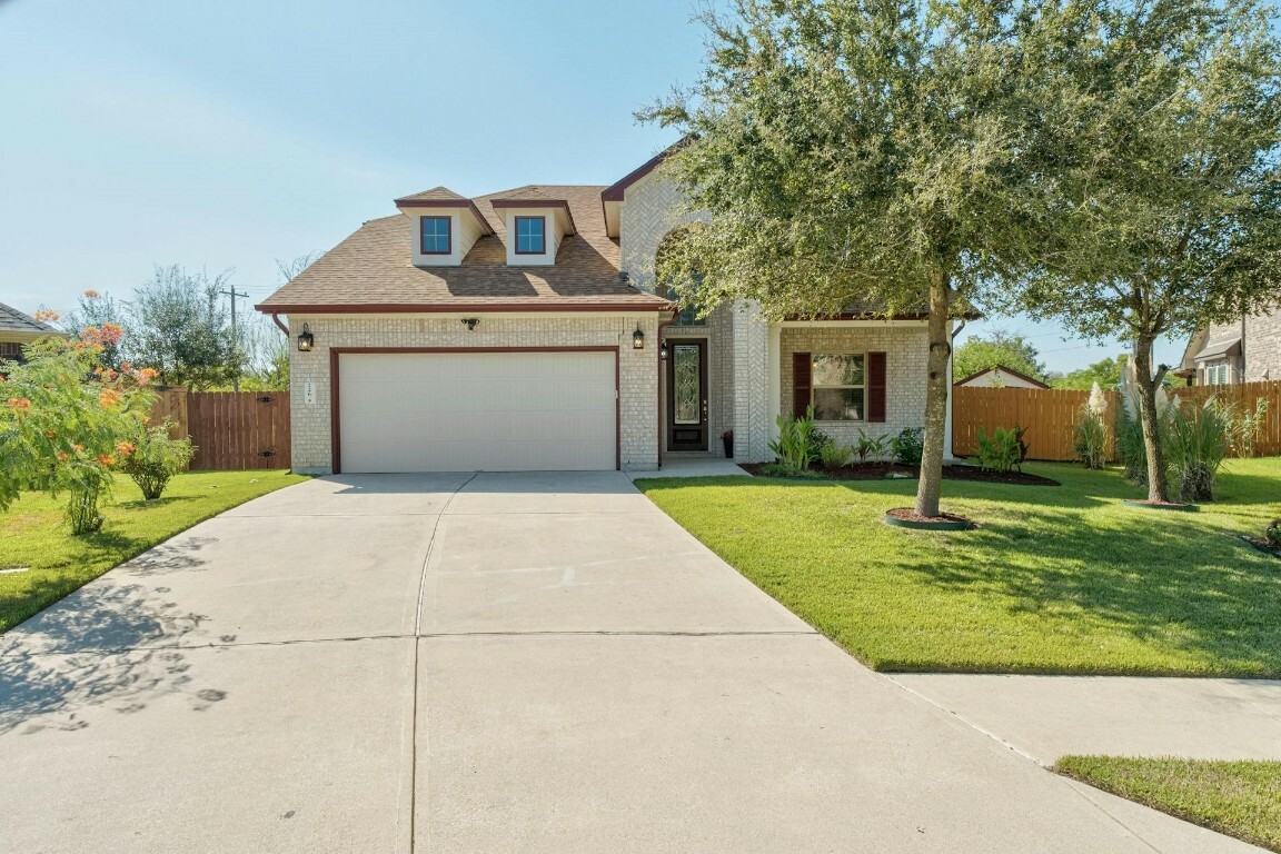 Property Photo:  226 Lost Ridge Way  TX 78610 