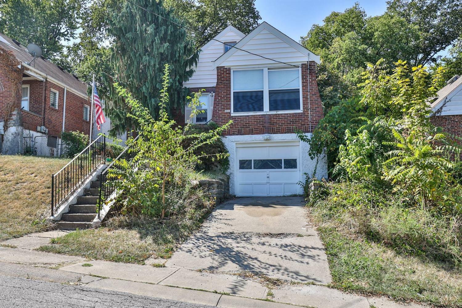 Property Photo:  1637 Tuxworth Avenue  OH 45238 