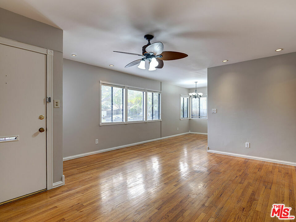 Property Photo:  4137   Sunnyside Ave  CA 90066 