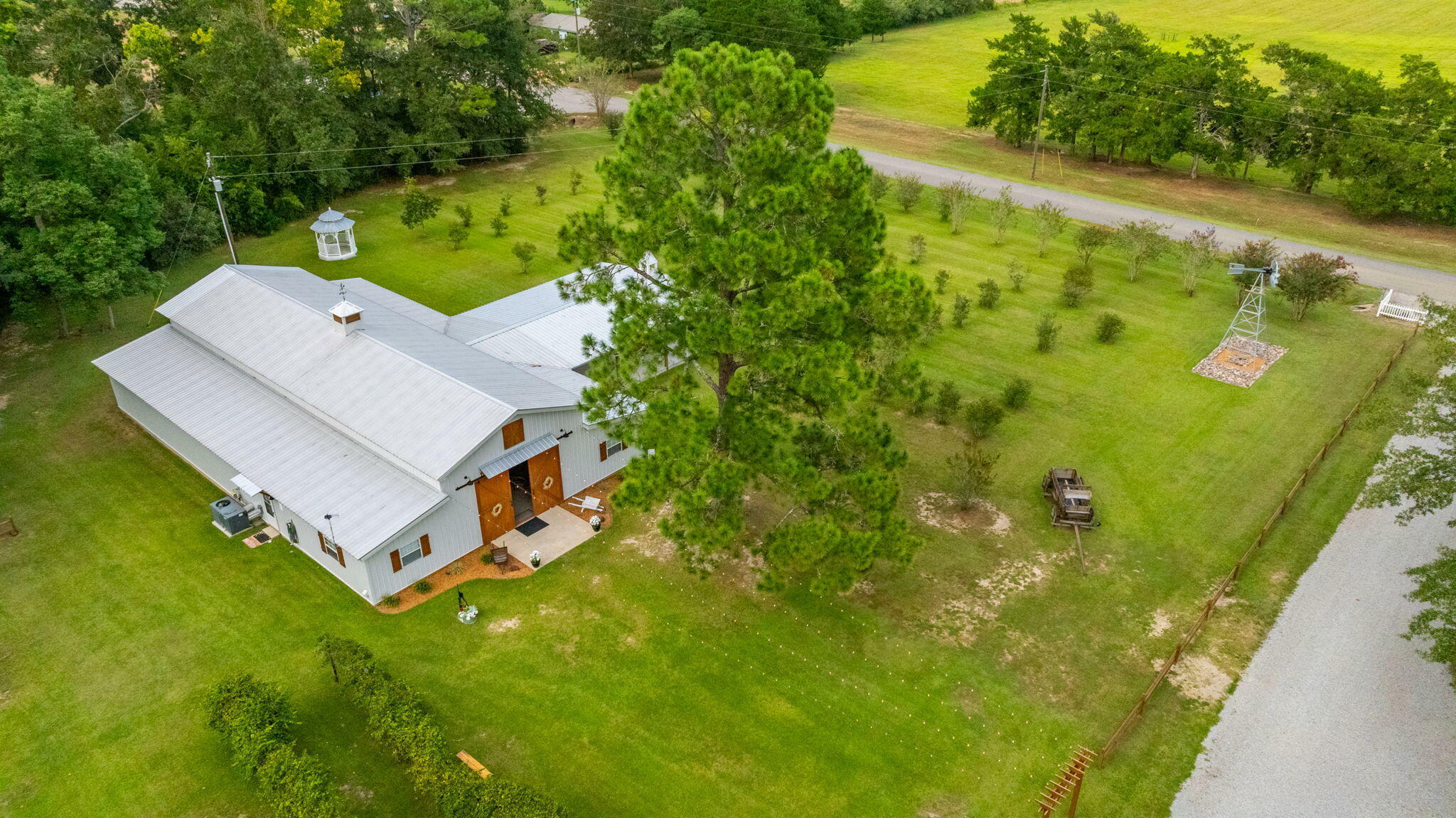 Property Photo:  771 Railroad Avenue  FL 32433 