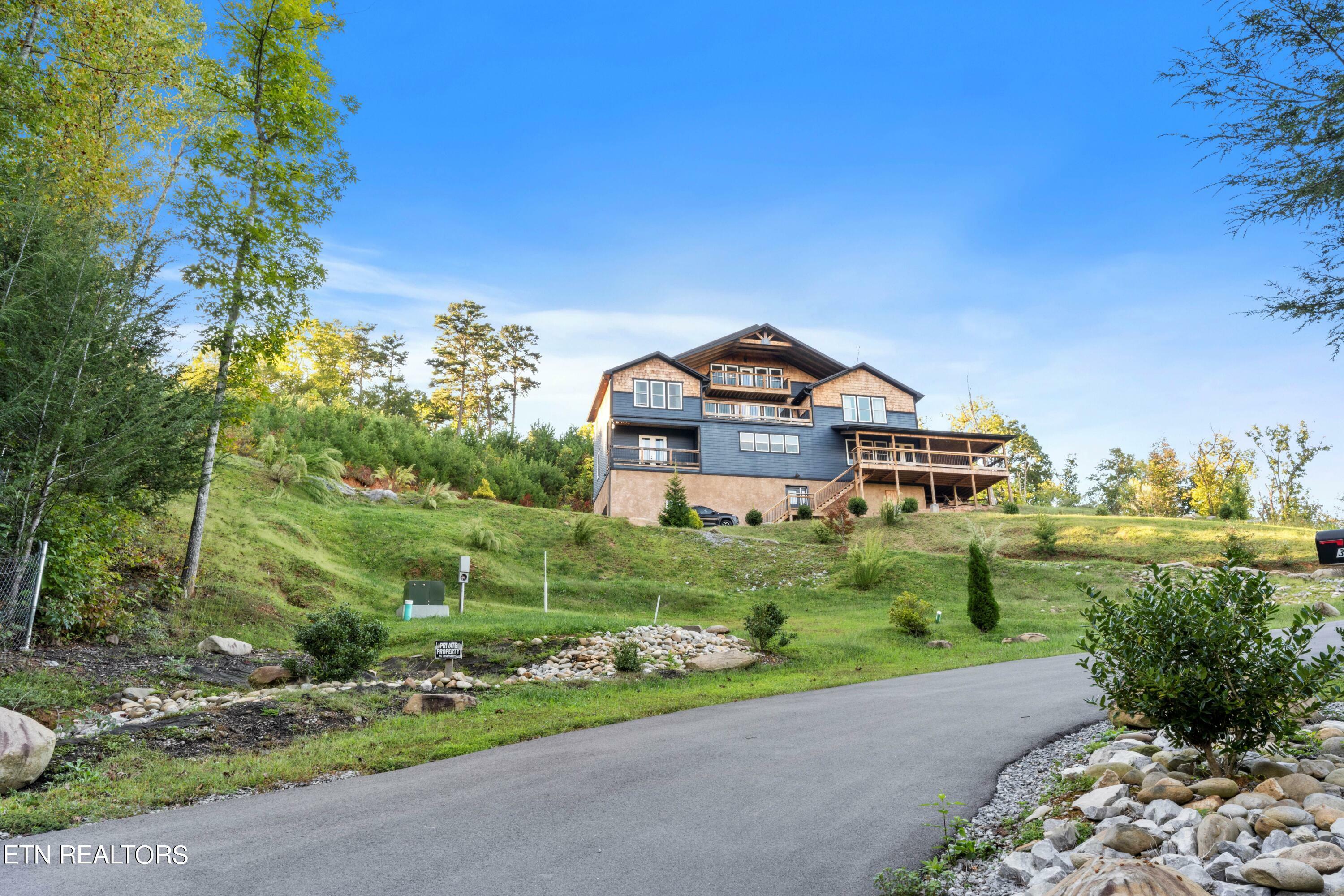 Property Photo: 320 Elbow Lane TN 37738